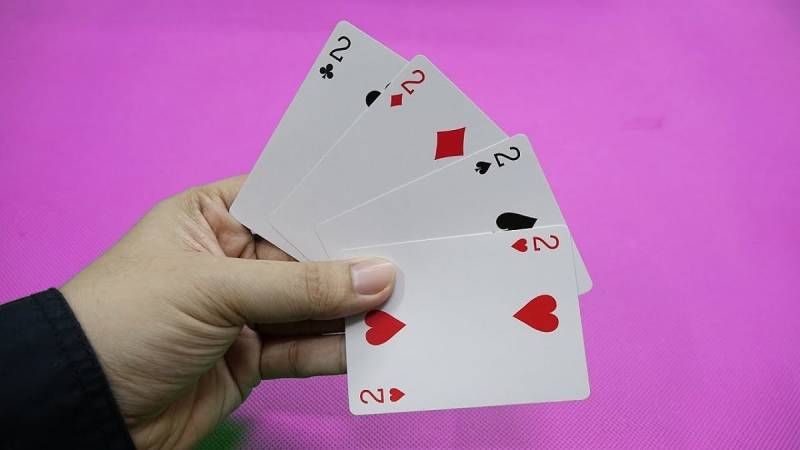 Bài Tú Lơ Khơ Là Gì? Luật Chơi, Biến Thể Chuẩn 5 Luật chơi bài tú lơ khơ cơ bản